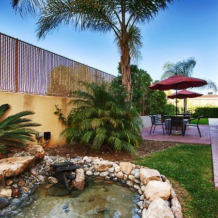 Best Western Burbank Airport Inn Лос-Анджелес Экстерьер фото