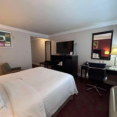 Best Western Burbank Airport Inn Лос-Анджелес Экстерьер фото
