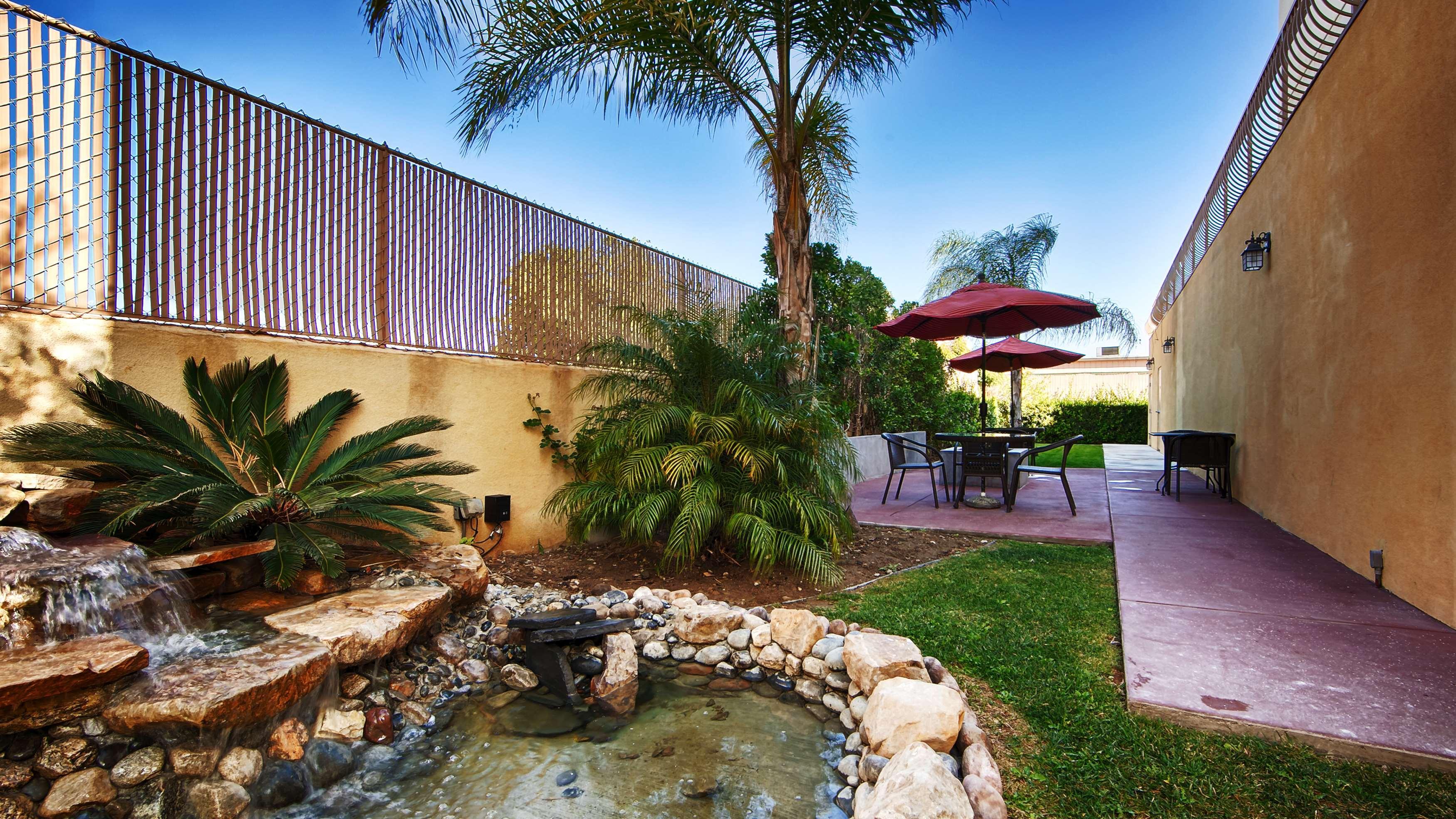 Best Western Burbank Airport Inn Лос-Анджелес Экстерьер фото