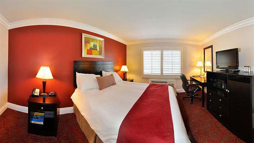 Best Western Burbank Airport Inn Лос-Анджелес Экстерьер фото